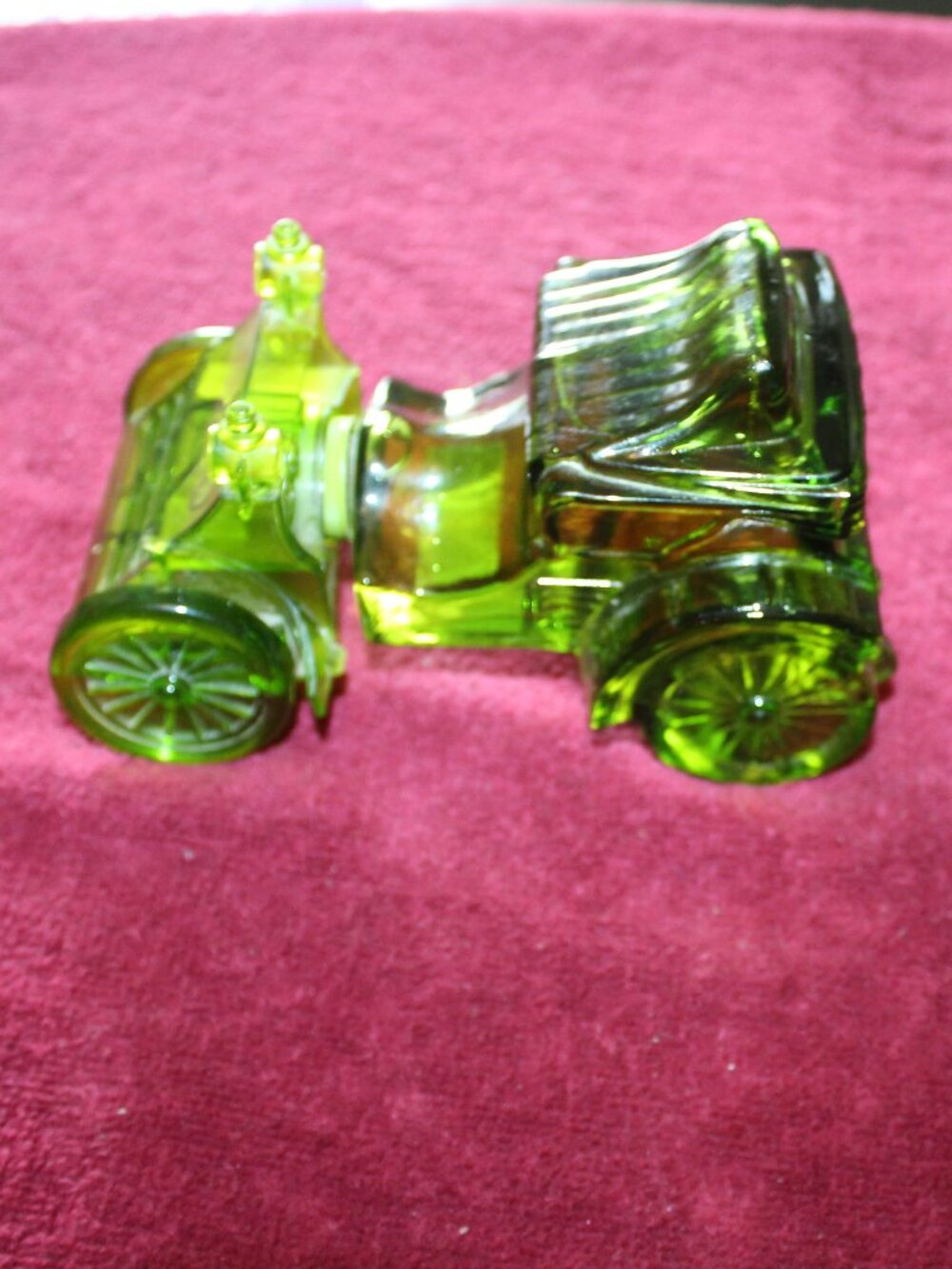 Vintage Avon Haynes-Apperson 1902 green glass car decanter